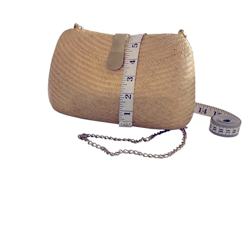 Clutch Woven with‎ gold chain Y2K